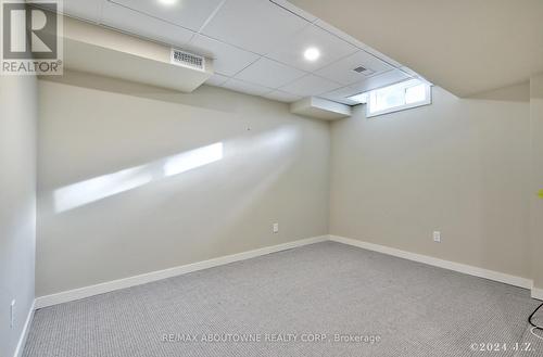 1838 Imperial Way, Burlington, ON - Indoor