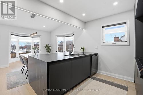 108 Greenshire Drive, Hamilton, ON - Indoor