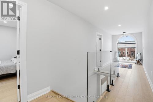 108 Greenshire Drive, Hamilton, ON - Indoor Photo Showing Other Room