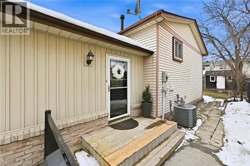 2223 Manchester Drive, Burlington, ON - Outdoor