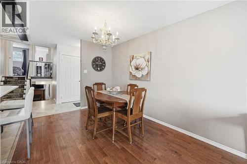 2223 Manchester Drive, Burlington, ON - Indoor Photo Showing Dining Room