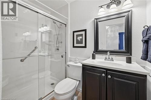 2223 Manchester Drive, Burlington, ON - Indoor Photo Showing Bathroom