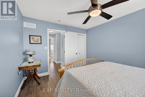 15 Kempton Avenue, Belleville (Thurlow Ward), ON - Indoor Photo Showing Bedroom