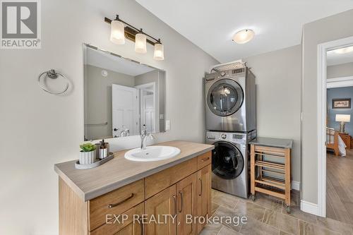 15 Kempton Avenue, Belleville (Thurlow Ward), ON - Indoor Photo Showing Laundry Room
