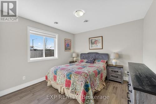15 Kempton Avenue, Belleville (Thurlow Ward), ON - Indoor Photo Showing Bedroom