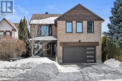 1535 KAMOURASKA CIRCLE  Ottawa, ON K1C 3J1