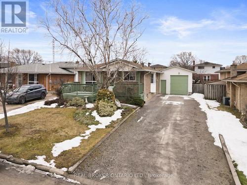 20 BRACKENCREST ROAD  St. Catharines (Secord Woods), ON L2P 3K8