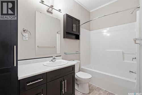 120 545 Hassard Close, Saskatoon, SK - Indoor Photo Showing Bathroom