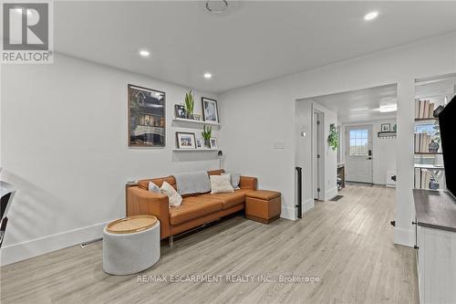 199 Barton Street W, Hamilton, ON - Indoor