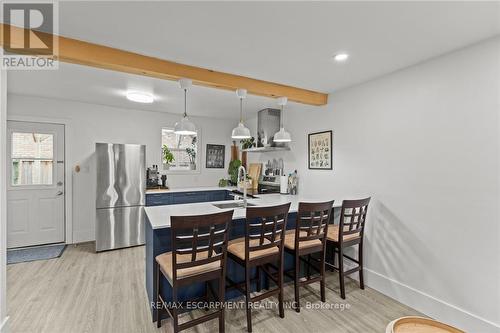 199 Barton Street W, Hamilton, ON - Indoor Photo Showing Dining Room