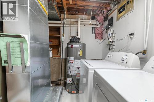 251 Hanley Crescent, Regina, SK - Indoor Photo Showing Laundry Room