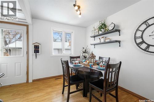 251 Hanley Crescent, Regina, SK - Indoor Photo Showing Dining Room