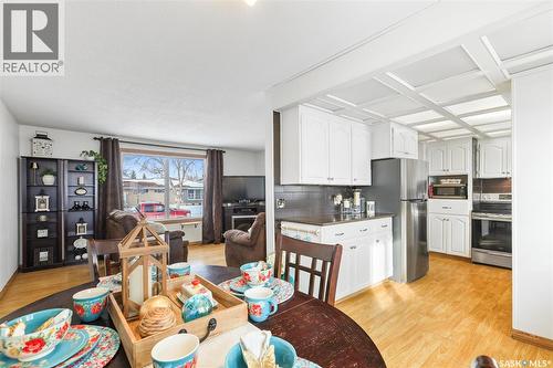 251 Hanley Crescent, Regina, SK - Indoor