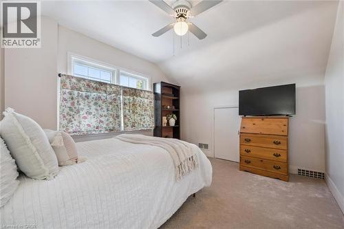 1135 Queens Boulevard, Kitchener, ON - Indoor Photo Showing Bedroom