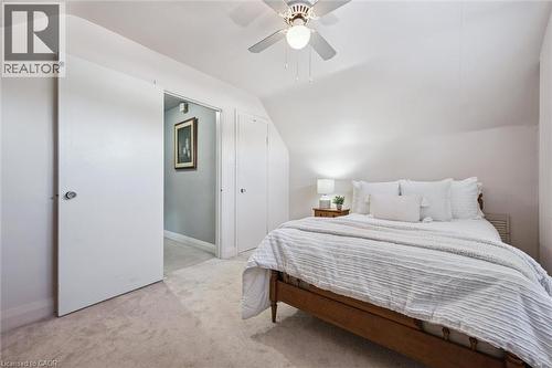 1135 Queens Boulevard, Kitchener, ON - Indoor Photo Showing Bedroom