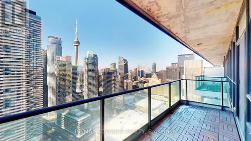 4713 - 33 Bay Street, Toronto, ON - Outdoor