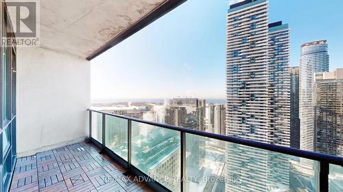 4713 - 33 Bay Street, Toronto, ON - Outdoor