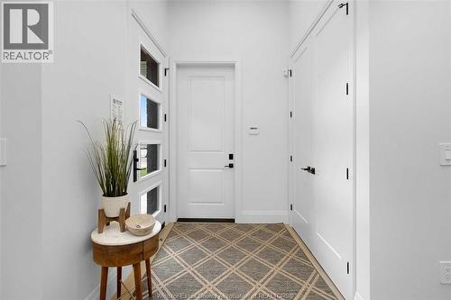 572 Lily Mac Boulevard, Windsor, ON - Indoor Photo Showing Other Room