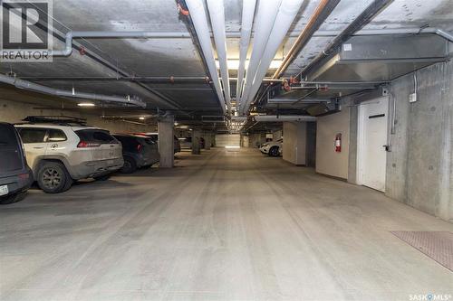 4311 108 Willis Crescent, Saskatoon, SK - Indoor Photo Showing Garage
