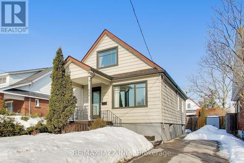 699 HORTOP STREET  Oshawa (Centennial), ON L1G 4N7