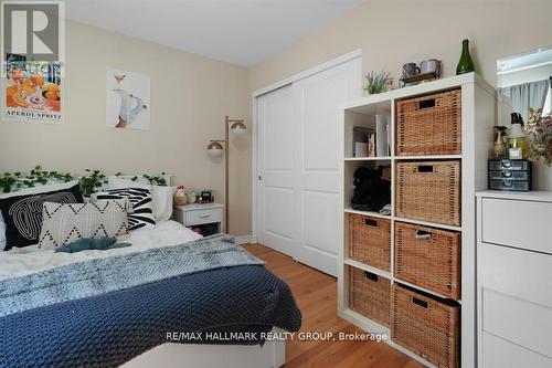 348 Stewart Street, Ottawa, ON - Indoor Photo Showing Bedroom