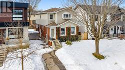 42 HUNT CLUB DRIVE  Toronto, ON M1N 2X1