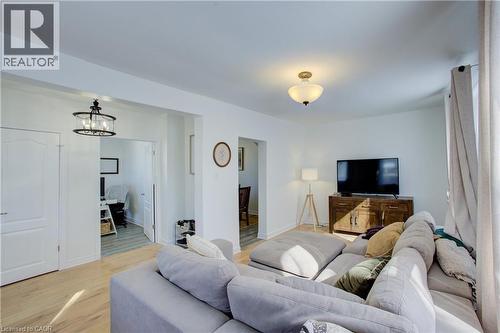 101 John Street E, Wingham, ON - Indoor Photo Showing Living Room