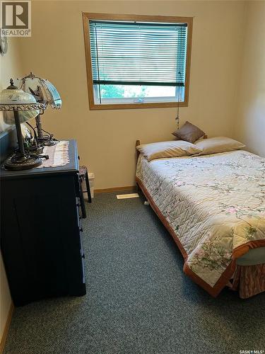 441 2Nd Avenue, Benson Rm No. 35, SK - Indoor Photo Showing Bedroom