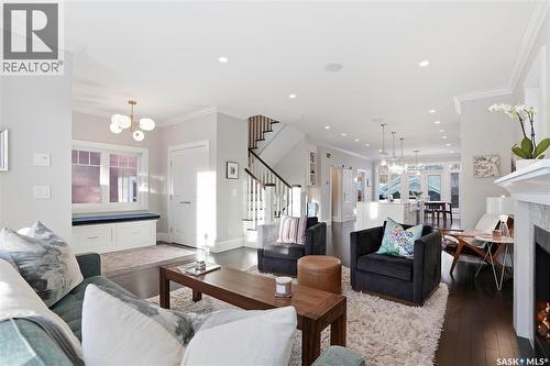 511 Lansdowne Avenue, Saskatoon, SK - Indoor Photo Showing Living Room With Fireplace