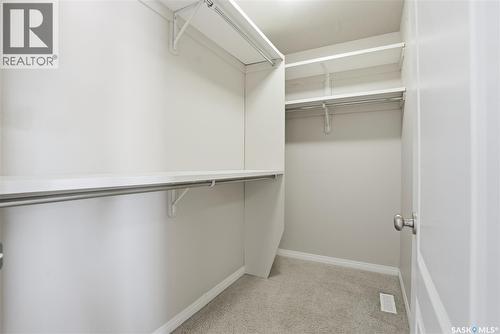 607 Beckett Crescent, Saskatoon, SK - Indoor With Storage