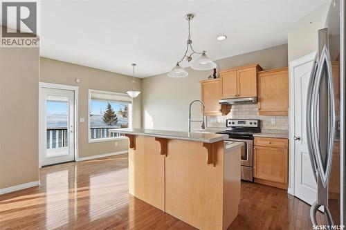 607 Beckett Crescent, Saskatoon, SK - Indoor Photo Showing Kitchen