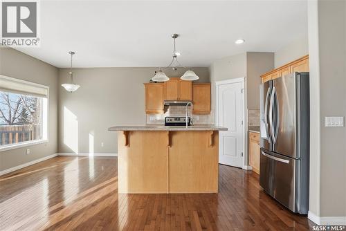 607 Beckett Crescent, Saskatoon, SK - Indoor Photo Showing Kitchen