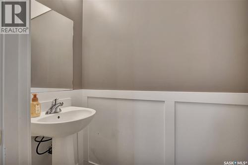 13 600 Maple Crescent, Warman, SK - Indoor Photo Showing Bathroom