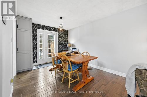 2478 Malcolm Crescent, Burlington, ON - Indoor Photo Showing Dining Room