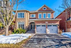 2211 NORTH RIDGE TRAIL  Oakville, ON L6H 6W2