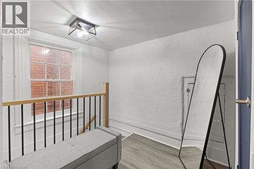 199 Barton Street W, Hamilton, ON - Indoor Photo Showing Other Room