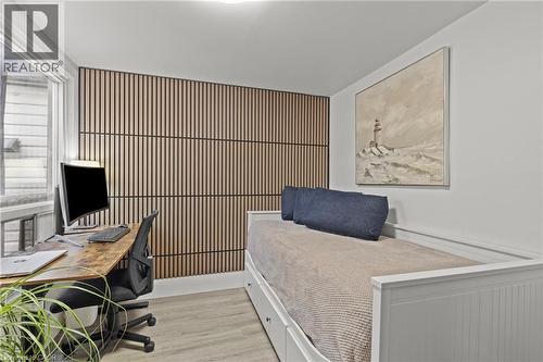 199 Barton Street W, Hamilton, ON - Indoor Photo Showing Office