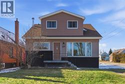 216 WALTER Avenue S  Hamilton, ON L8K 3L4
