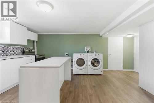 216 Walter Avenue S, Hamilton, ON - Indoor Photo Showing Laundry Room