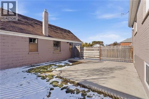 216 Walter Avenue S, Hamilton, ON - Outdoor With Exterior