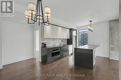 1606 - 20 Daly Avenue, Ottawa, ON - Indoor Photo Showing Kitchen