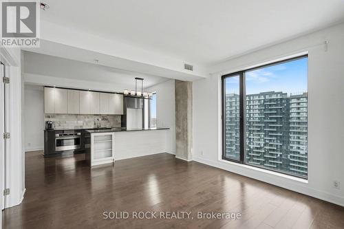1606 - 20 Daly Avenue, Ottawa, ON - Indoor Photo Showing Kitchen