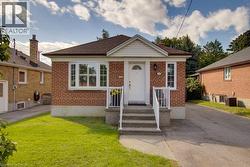 70 WESTLEIGH Crescent  Etobicoke, ON M8W 3Z7