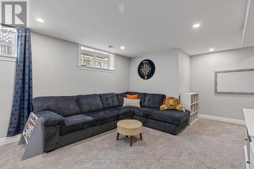 56 Wellington Street S, Goderich (Goderich (Town)), ON - Indoor Photo Showing Living Room