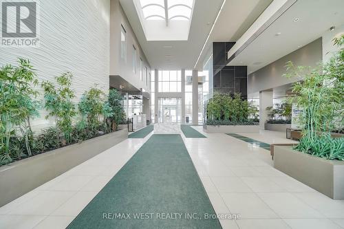 201A - 9608 Yonge Street, Richmond Hill, ON - 