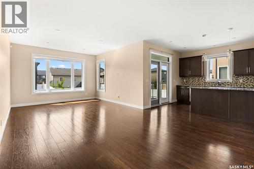 4733 Green View Crescent E, Regina, SK - Indoor Photo Showing Kitchen