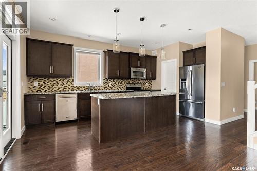 4733 Green View Crescent E, Regina, SK - Indoor Photo Showing Kitchen With Upgraded Kitchen