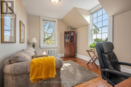2 George Street N, Smiths Falls, ON - Indoor