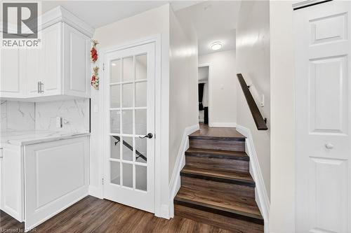 33 Glen Vista Drive, Hamilton, ON - Indoor Photo Showing Other Room