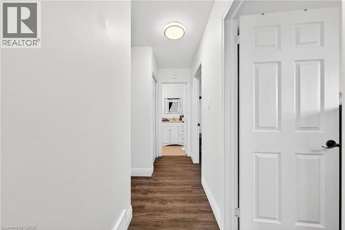 33 Glen Vista Drive, Hamilton, ON - Indoor Photo Showing Other Room